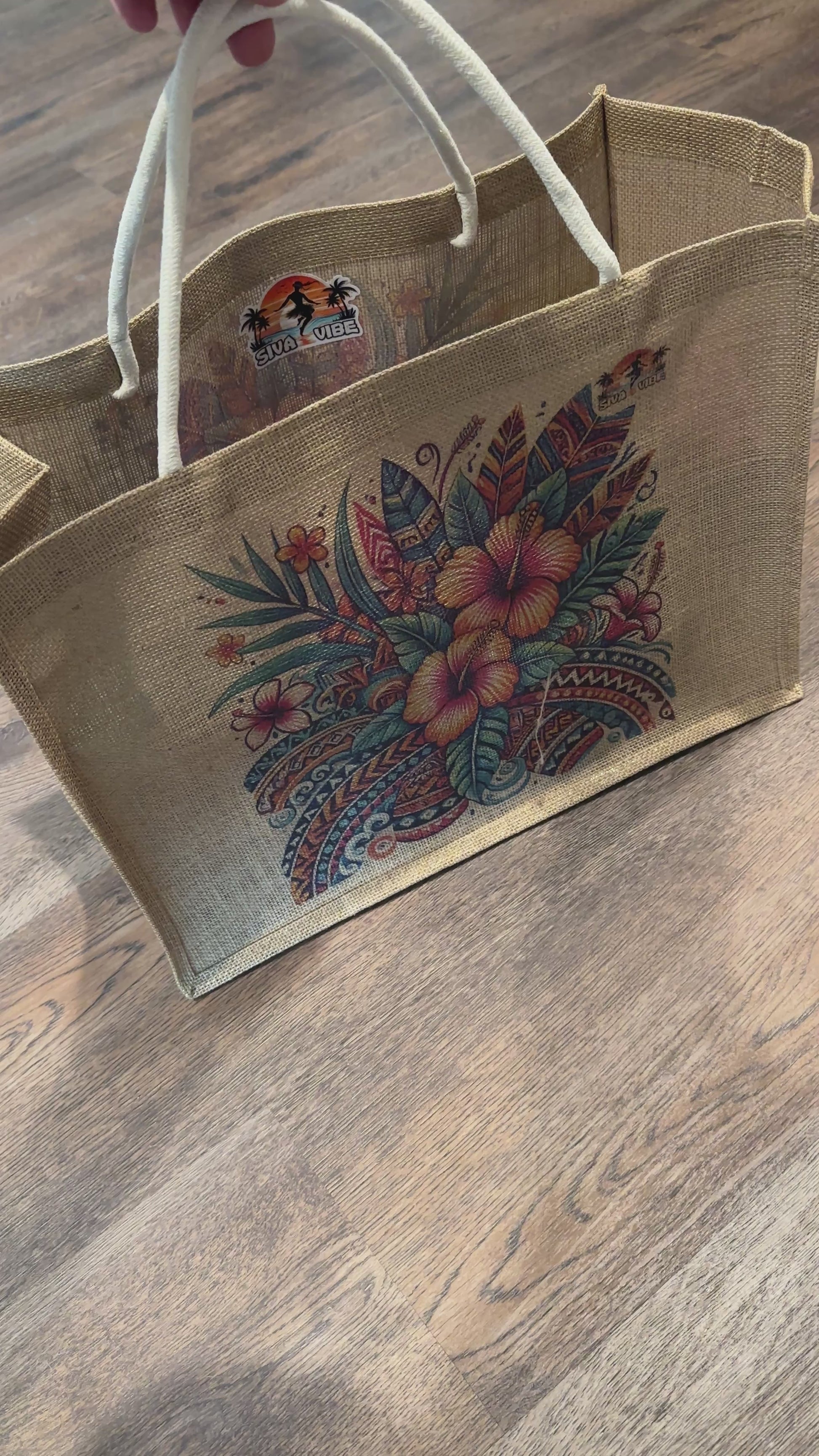 Video showing Siva Vibe multi-color jute XL bag — highlighting size, texture, and vibrant tropical design
